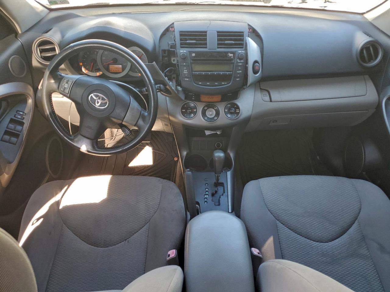 2007 Toyota Rav4 Limited VIN: JTMBD31V775086798 Lot: 94313075