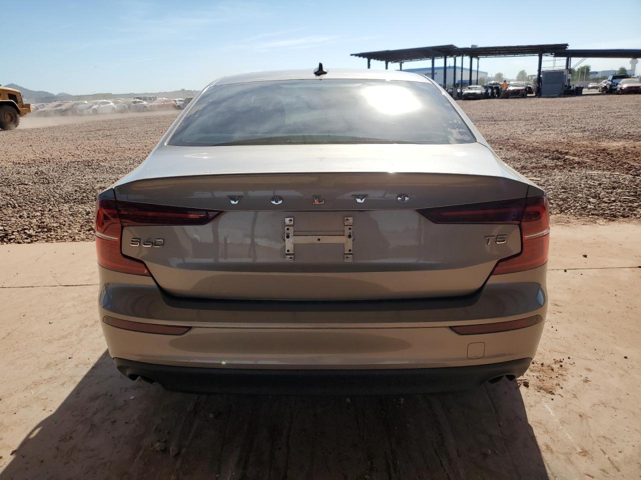 2019 Volvo S60 T5 Momentum VIN: 7JR102FK1KG014123 Lot: 92138755