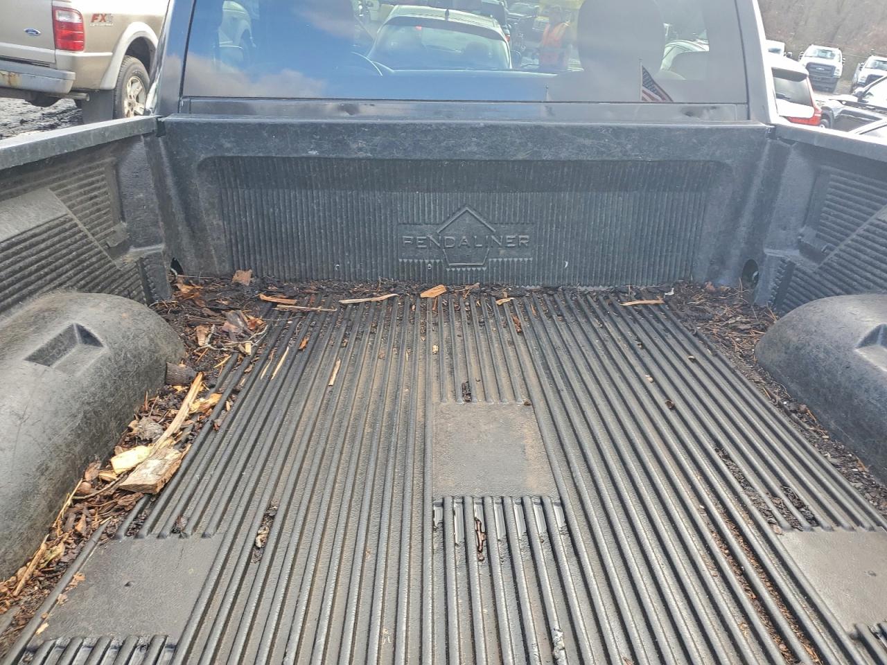 2017 Ram 1500 St VIN: 3C6JR7AT3HG523586 Lot: 94107005