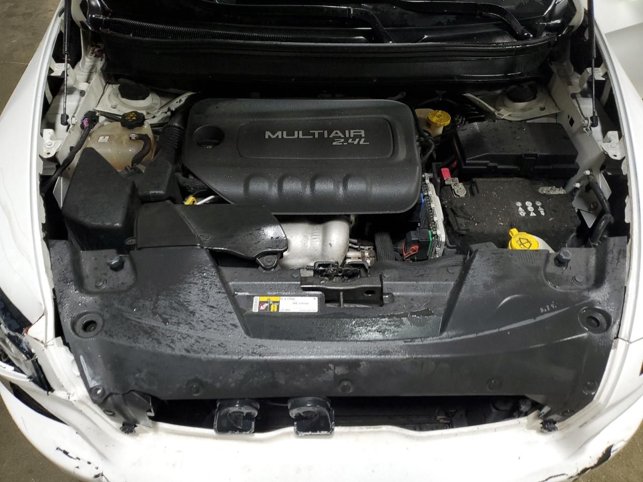 2016 Jeep Cherokee Latitude VIN: 1C4PJLCB2GW208480 Lot: 92031105