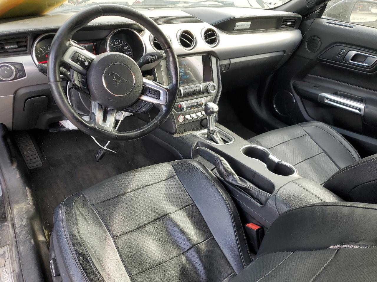 2018 Ford Mustang VIN: 1FATP8UH5J5133368 Lot: 92610805