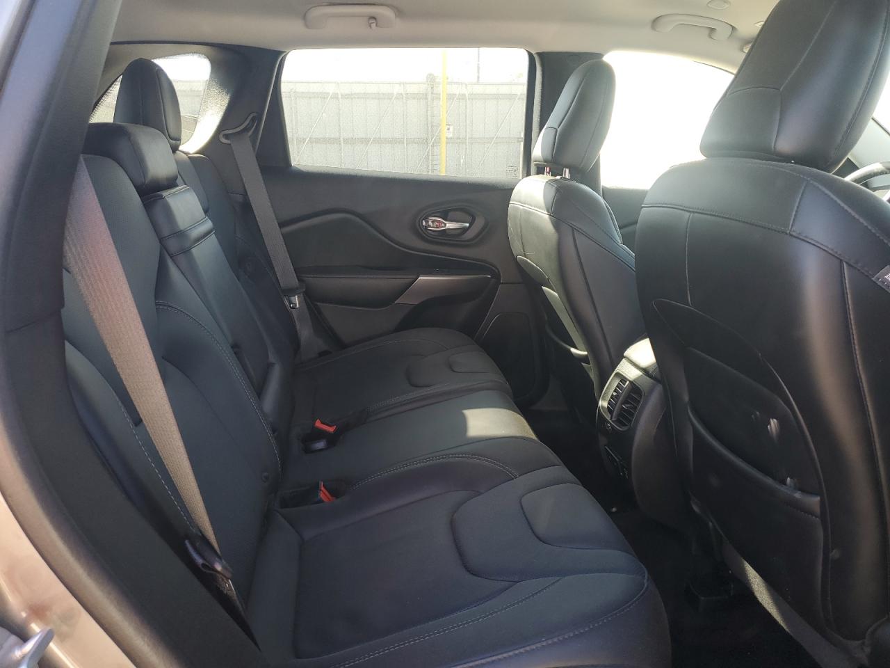 2019 Jeep Cherokee Limited VIN: 1C4PJMDN3KD351702 Lot: 91280475