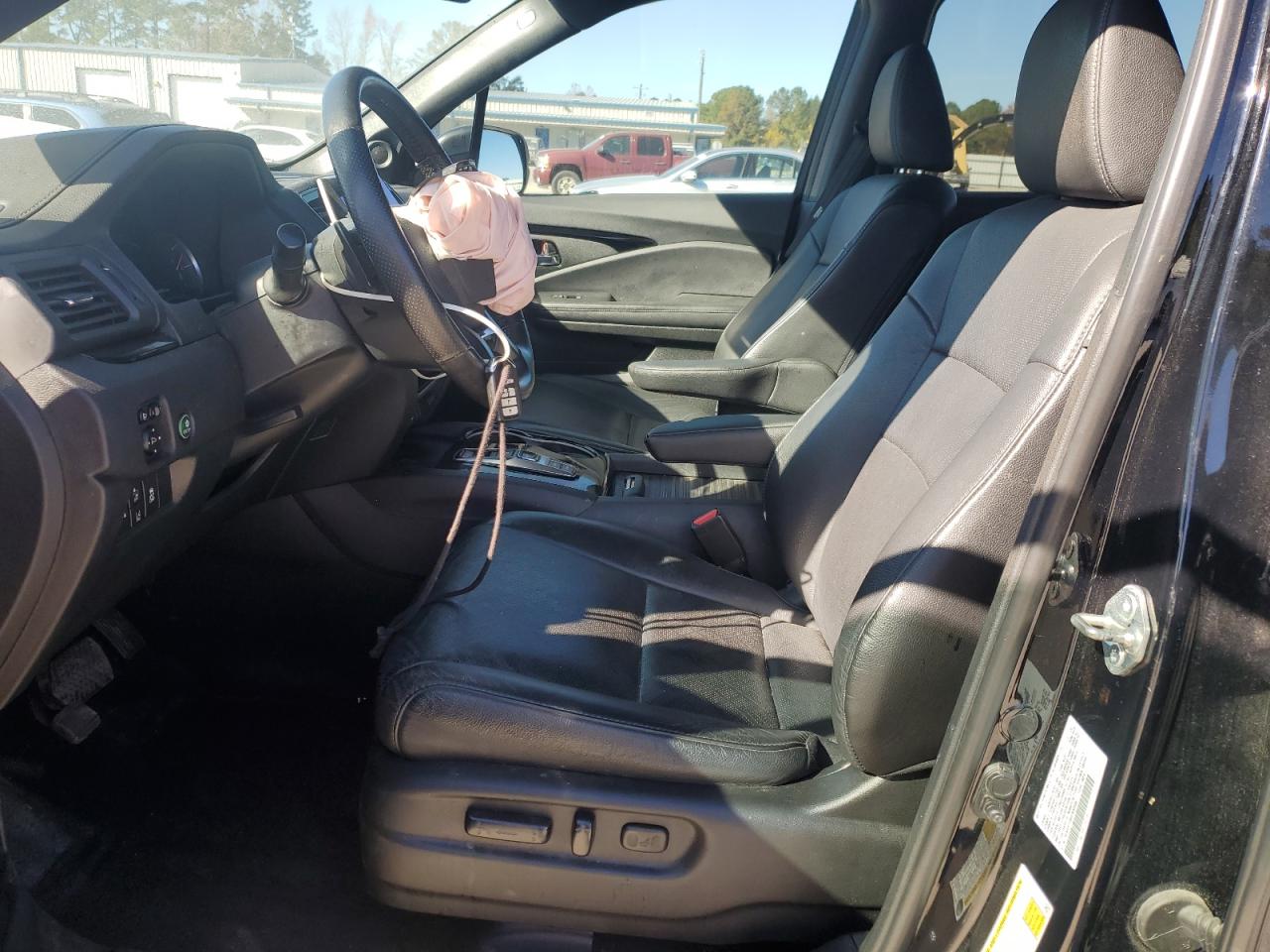 2020 Honda Passport Touring VIN: 5FNYF7H90LB004987 Lot: 93038245