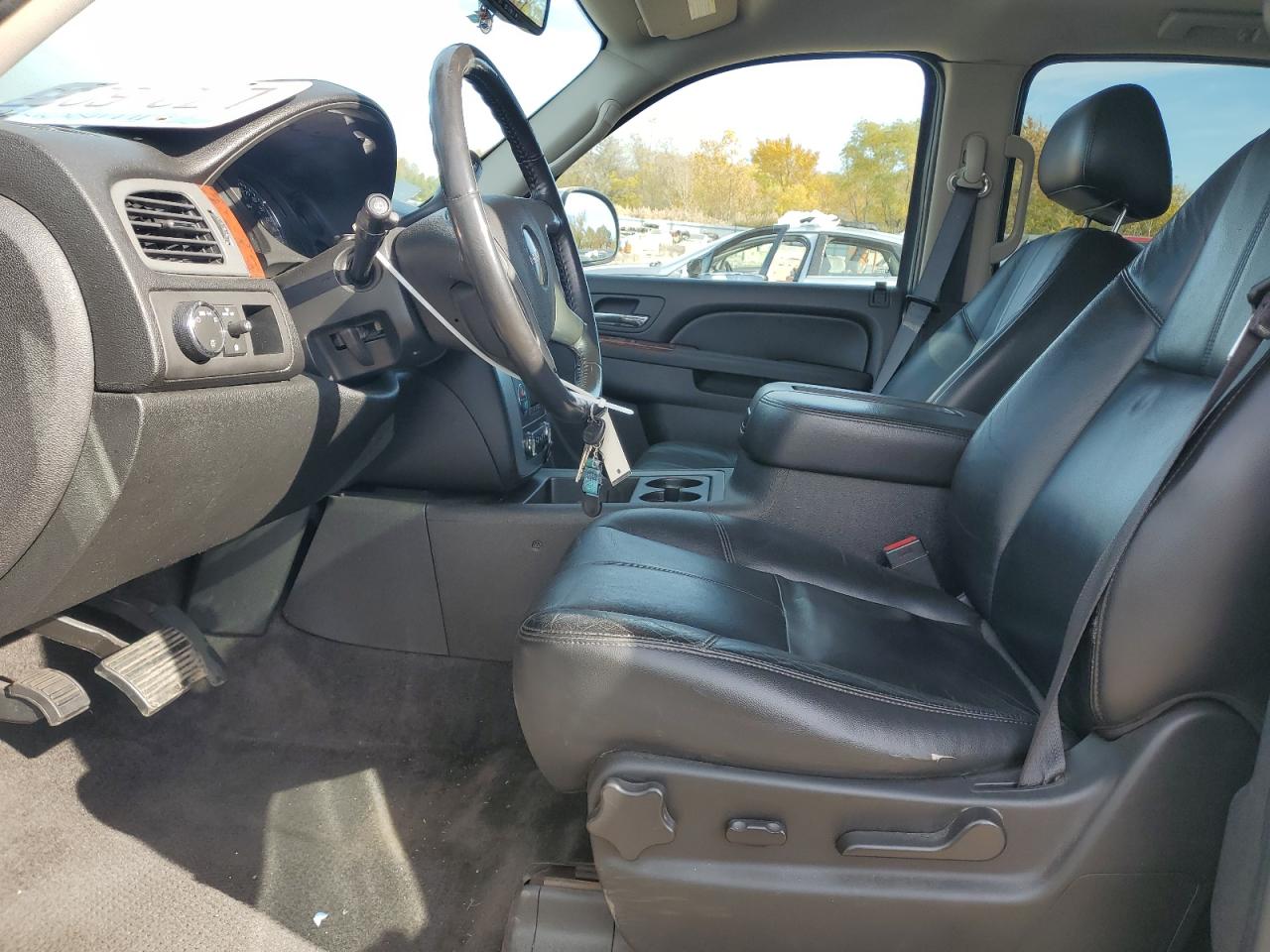 2011 GMC Yukon Xl C1500 Slt VIN: 1GKS1KE06BR174894 Lot: 91860835