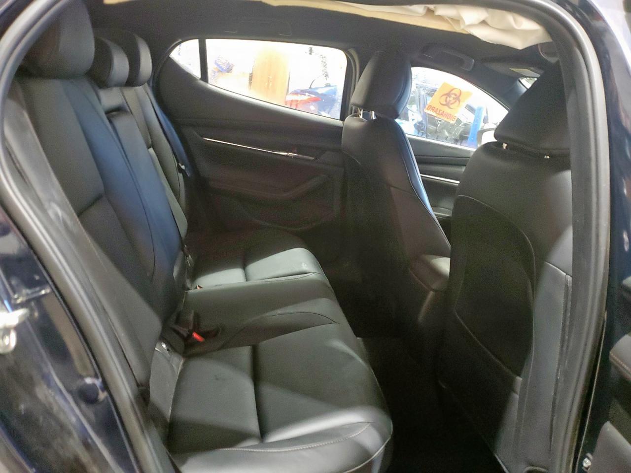 2019 Mazda 3 Preferred VIN: JM1BPAMM8K1143735 Lot: 92679145