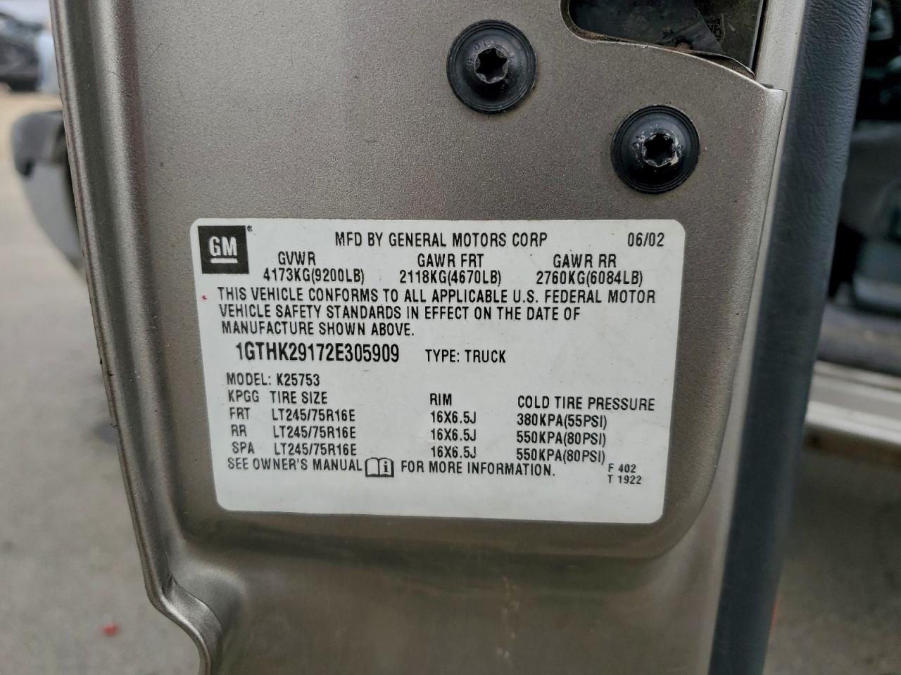 2002 GMC Sierra K2500 Heavy Duty VIN: 1GTHK29172E305909 Lot: 93913325
