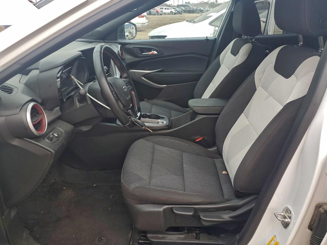 2024 Chevrolet Trax 1Rs VIN: KL77LGE27RC018562 Lot: 93587215