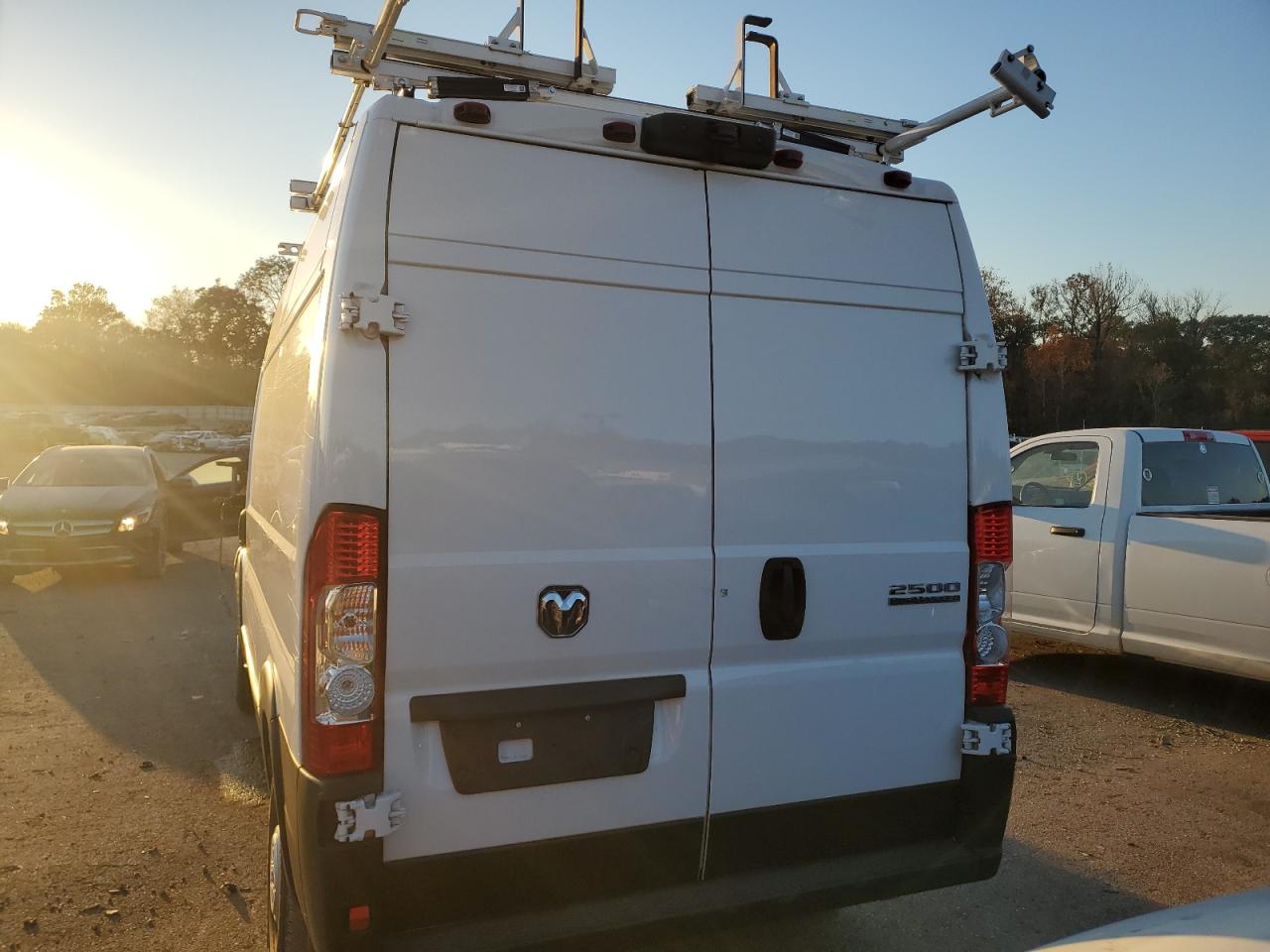 2023 Ram Promaster Utility / Service Van VIN: 3C6LRVCG8PE549575 Lot: 82489015