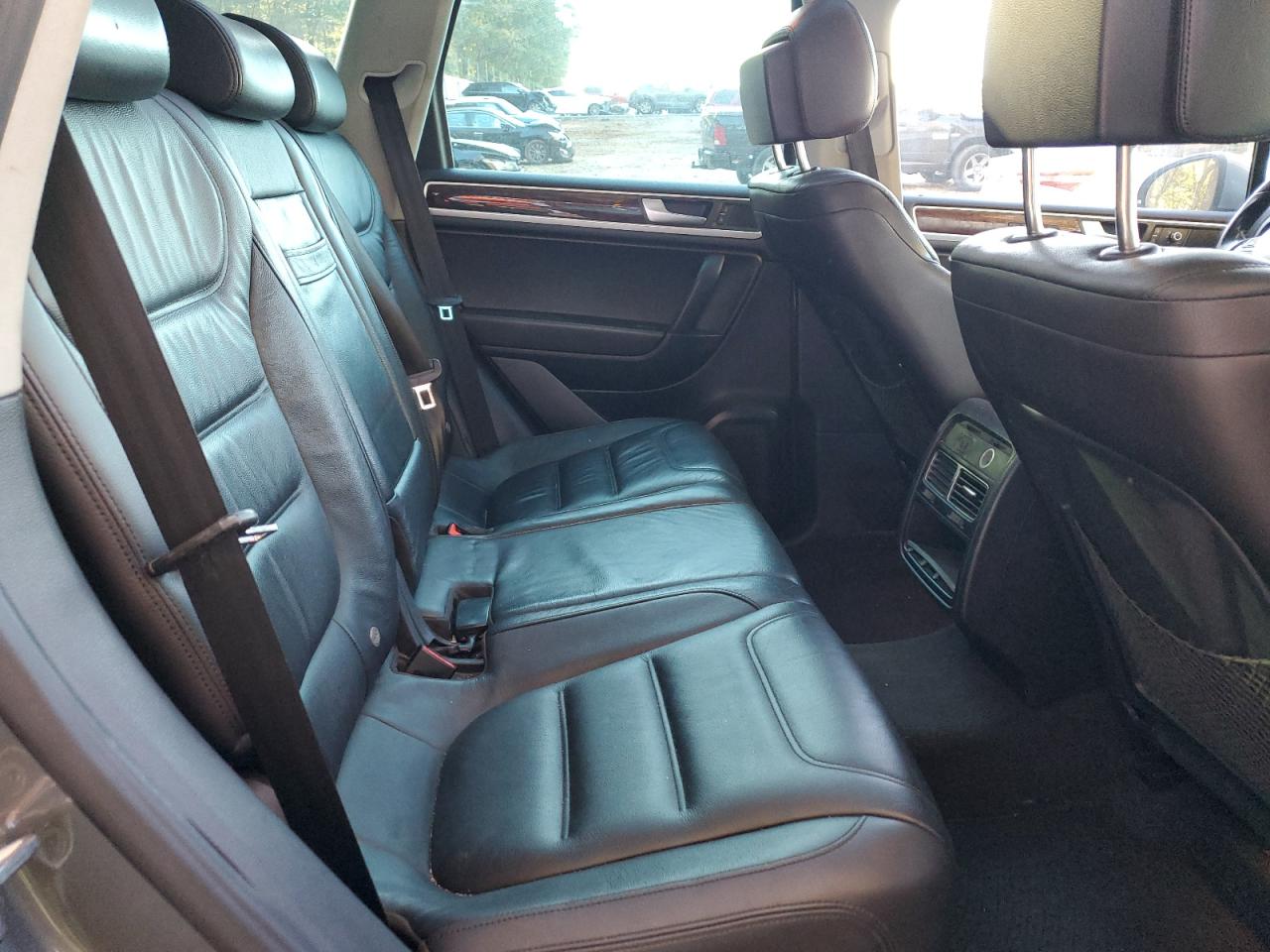 2014 Volkswagen Touareg V6 VIN: WVGEF9BP5ED013941 Lot: 92102255