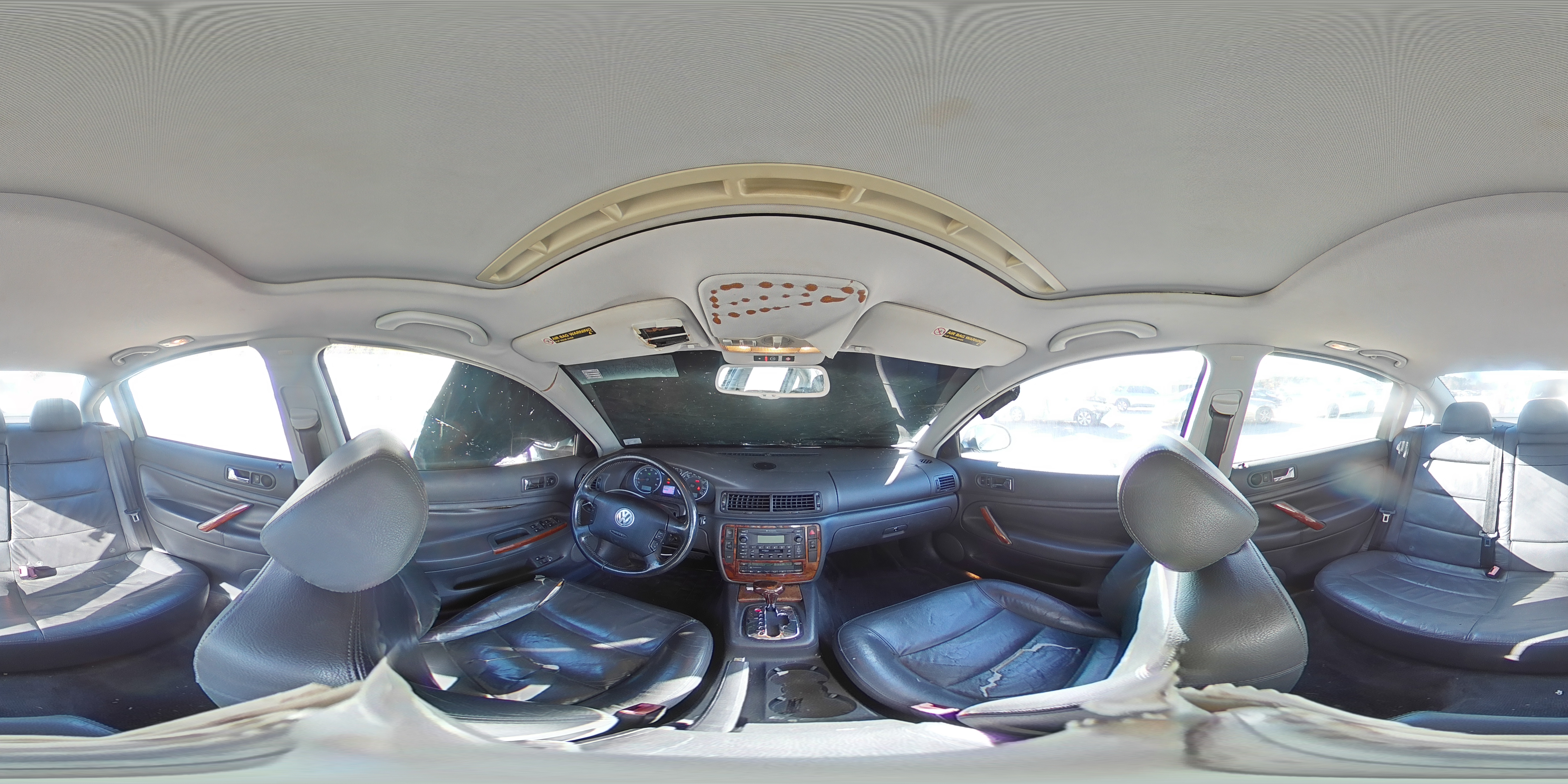 2004 Volkswagen Passat Glx 4Motion VIN: WVWTH63B84P196028 Lot: 93113975