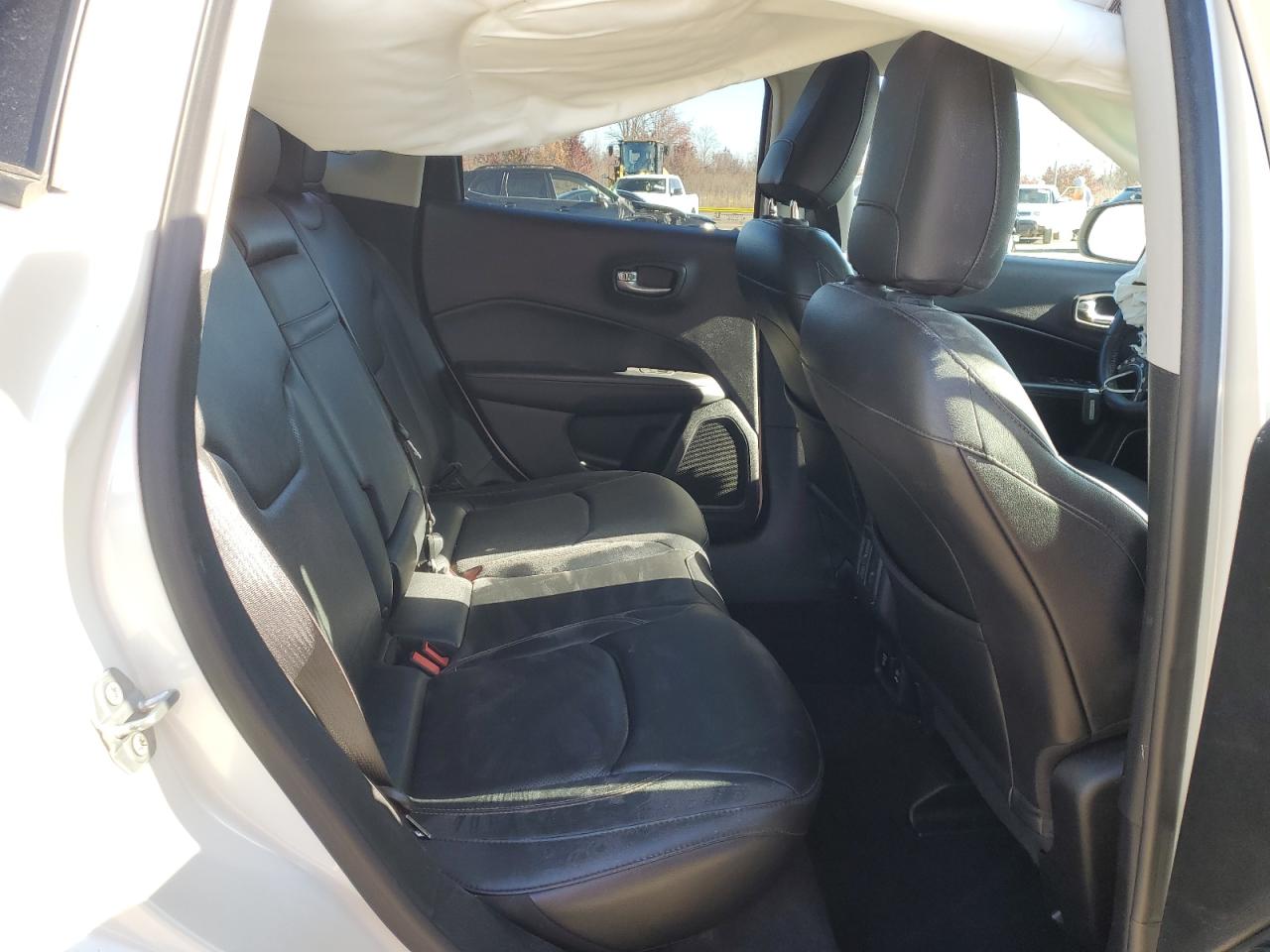 2017 Jeep Compass Limited VIN: 3C4NJDCB5HT642087 Lot: 92360405