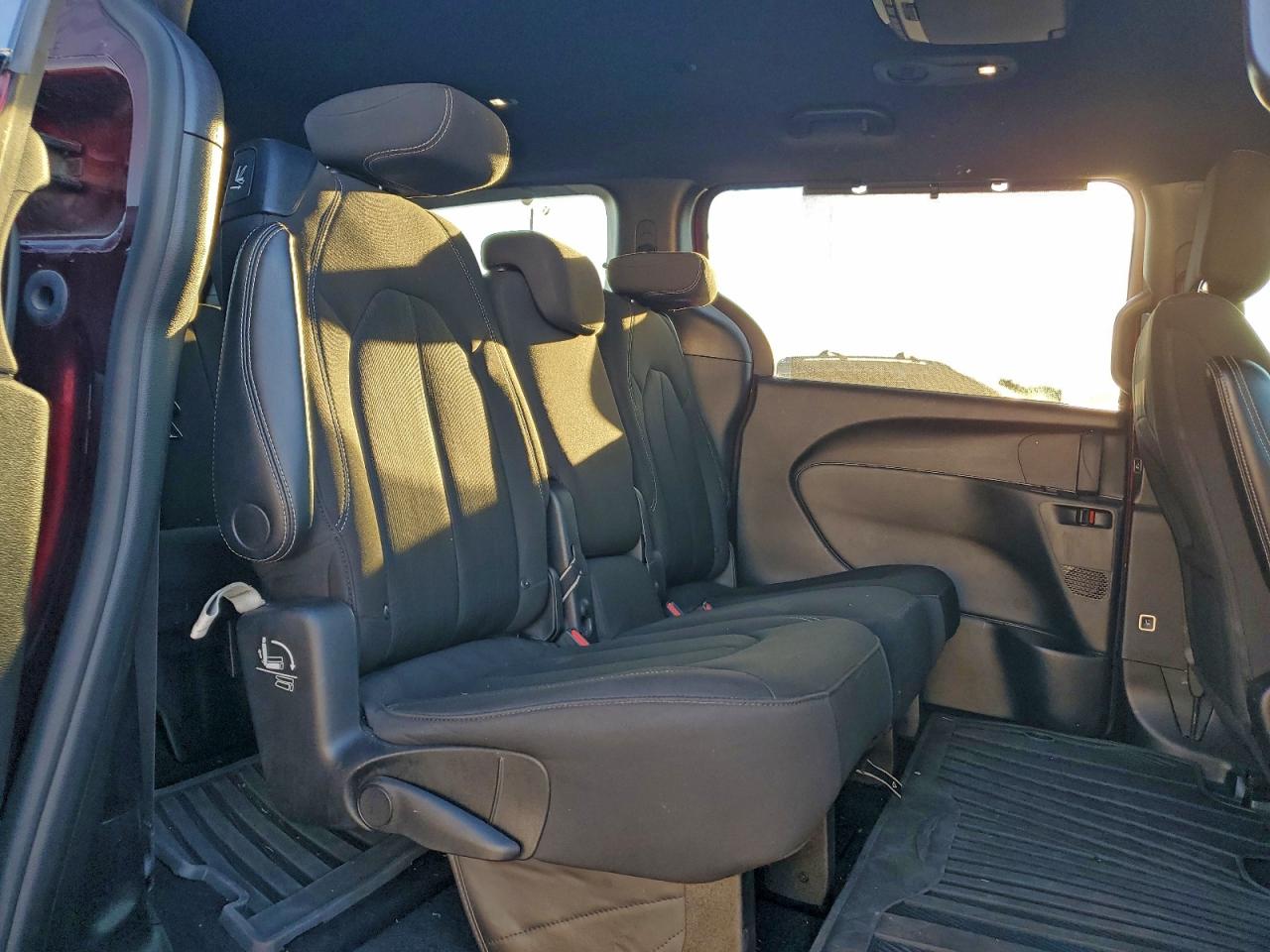 2021 Chrysler Pacifica Touring VIN: 2C4RC1FGXMR559382 Lot: 91876305