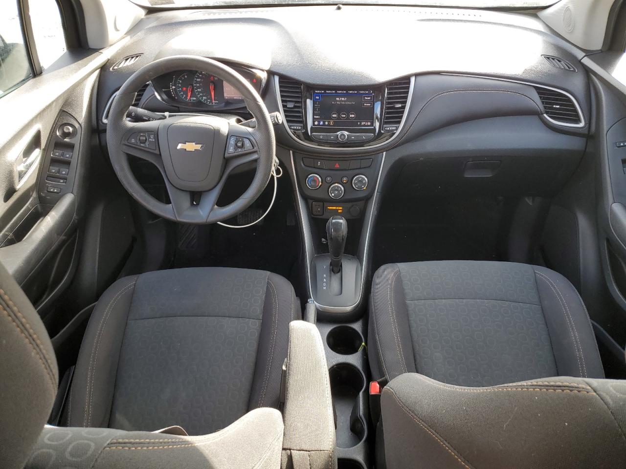 2020 Chevrolet Trax Ls VIN: 3GNCJKSB0LL138446 Lot: 92032535