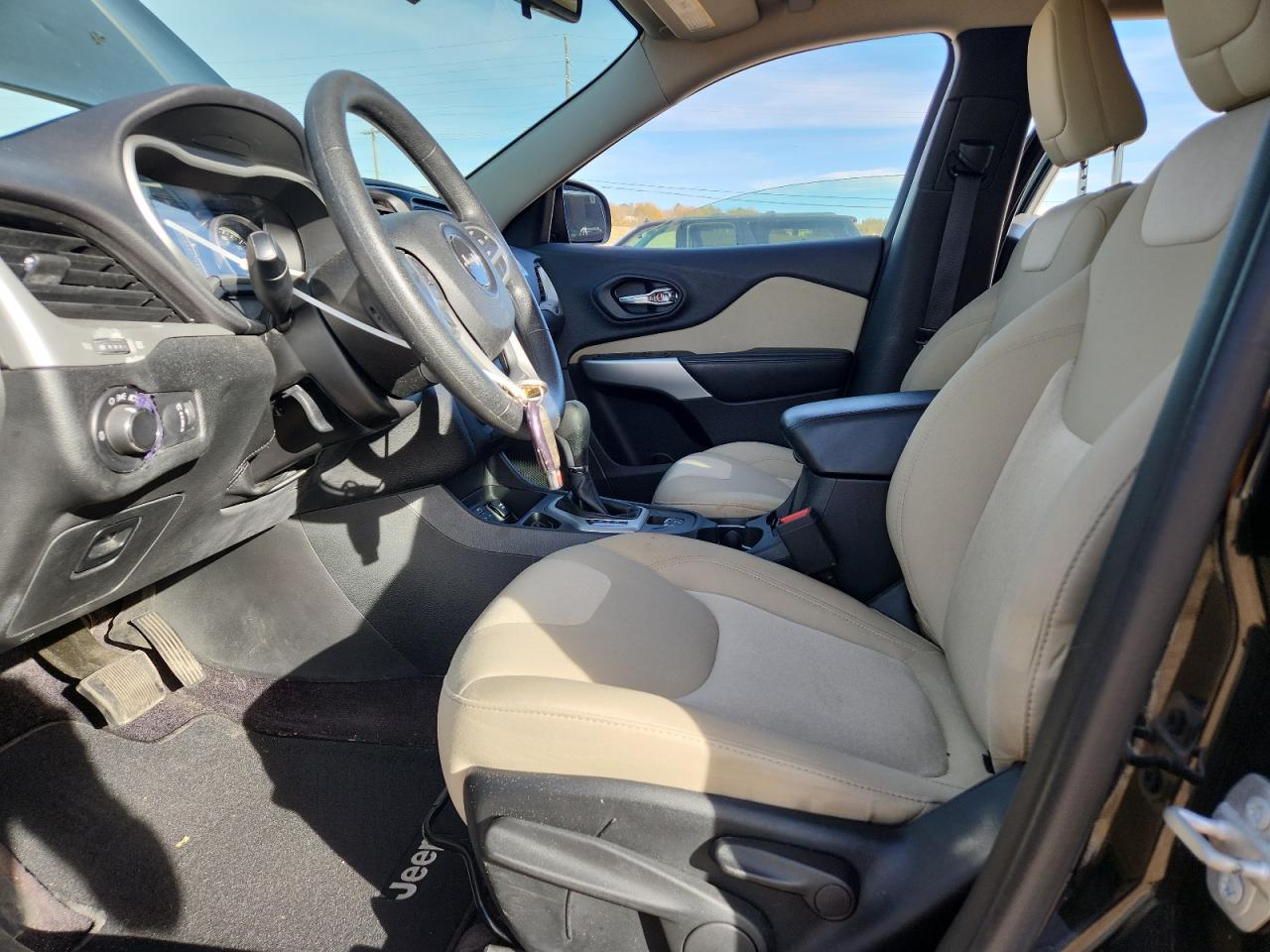 2017 Jeep Cherokee Sport VIN: 1C4PJLAB3HW580981 Lot: 92269065