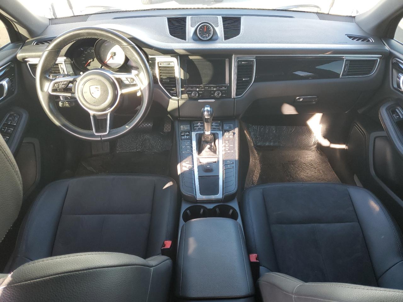 2016 Porsche Macan S VIN: WP1AB2A54GLB58434 Lot: 91848615