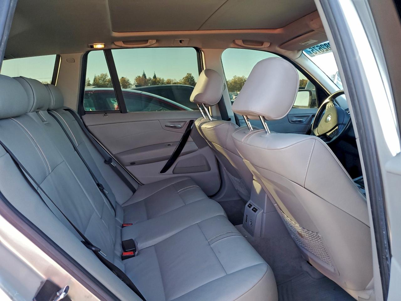 2007 BMW X3 3.0Si VIN: WBXPC934X7WF16484 Lot: 93982675