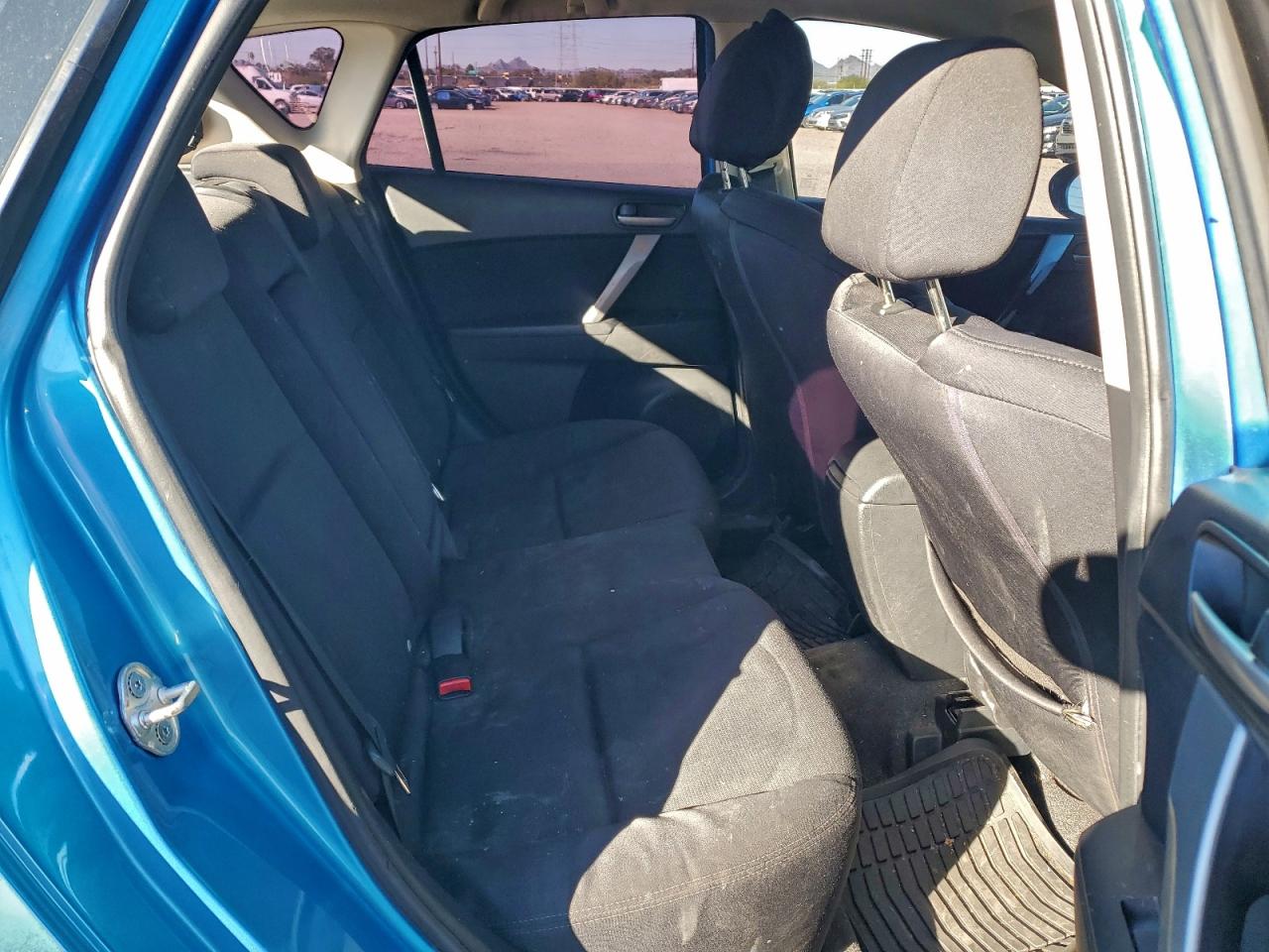 2010 Mazda 3 S VIN: JM1BL1H61A1341191 Lot: 94675185