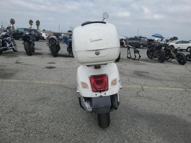 2020 VESPA GTS 300  