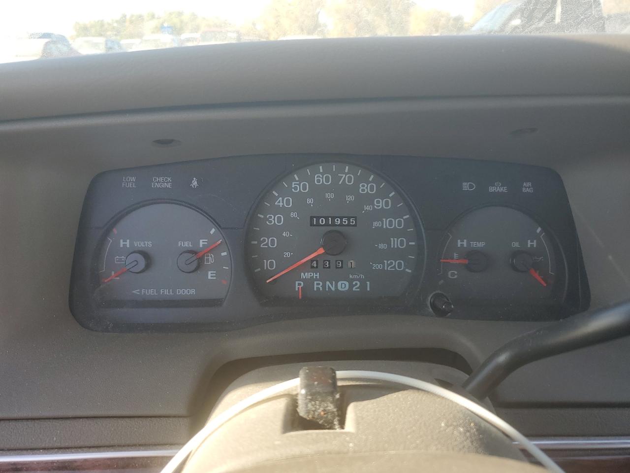 2000 Mercury Grand Marquis Ls VIN: 2MEFM75W3YX736625 Lot: 90345245