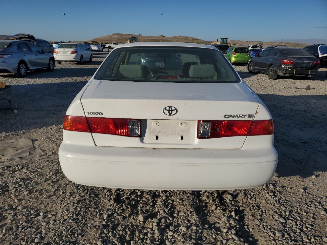 2000 Toyota Camry Ce VIN: JT2BG22K5Y0463772 Lot: 93044765
