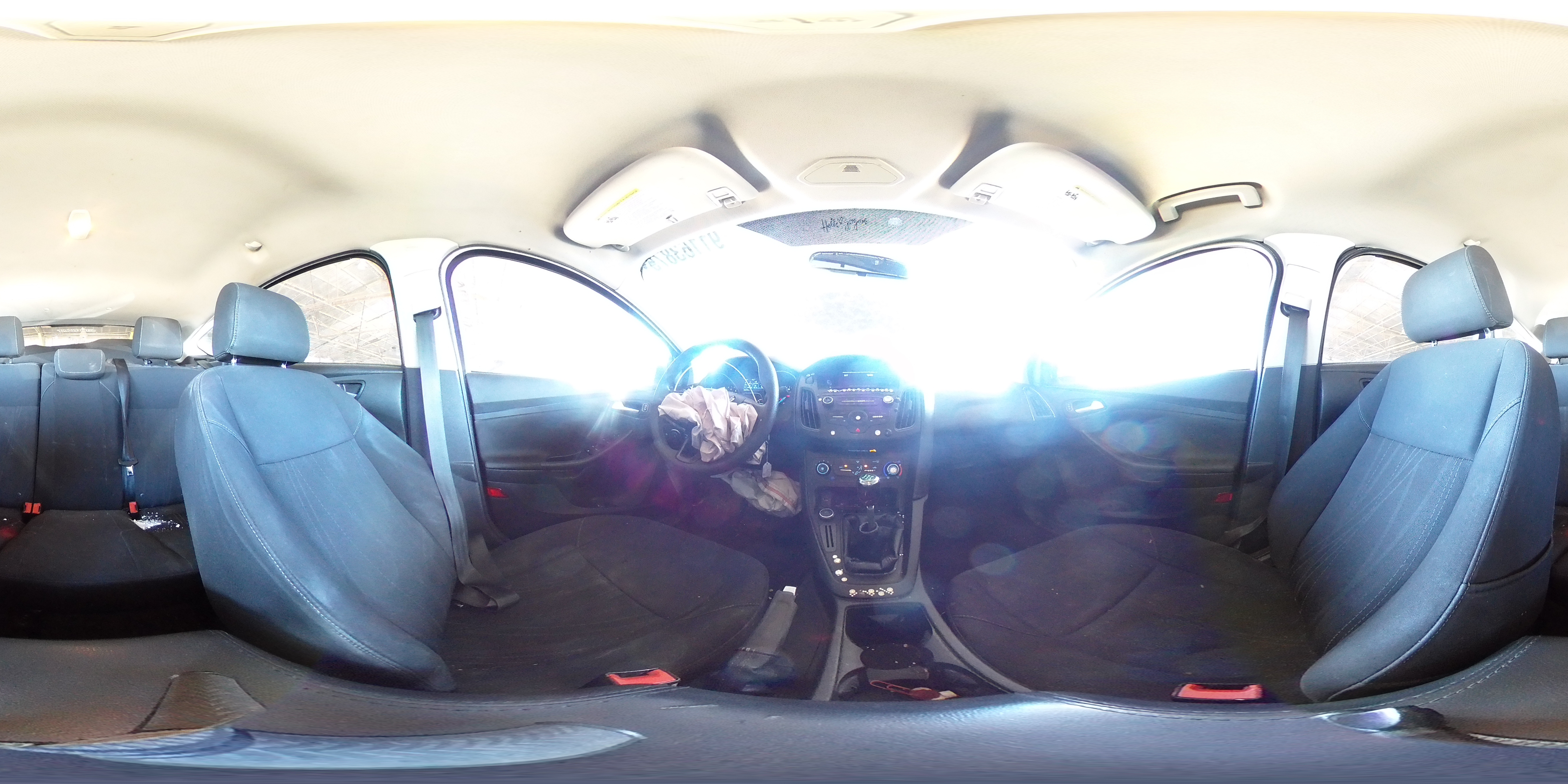 2015 Ford Focus Se VIN: 1FADP3K2XFL285221 Lot: 91163875