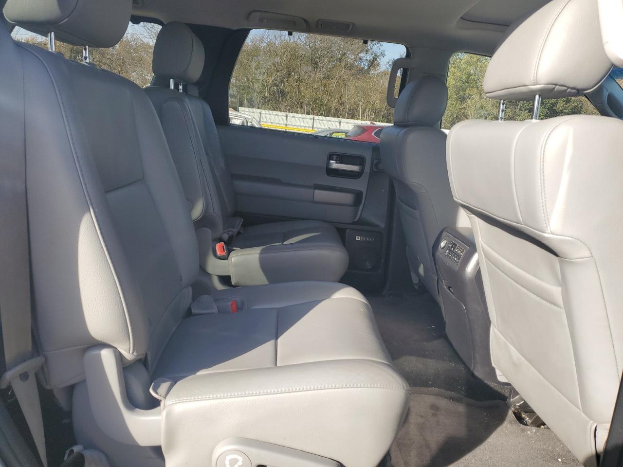 2013 Toyota Sequoia Limited VIN: 5TDKY5G18DS046708 Lot: 92541145