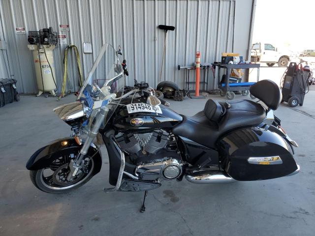 2011 VICTORY MOTORCYCLES CROSS ROADS STANDARD  