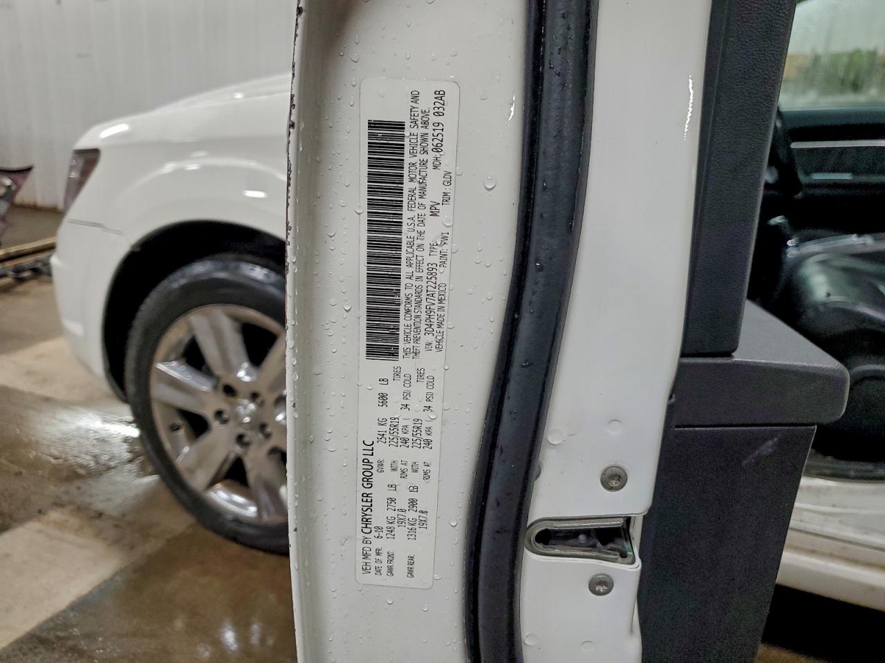 2010 Dodge Journey R/T VIN: 3D4PH9FV7AT225893 Lot: 94295405