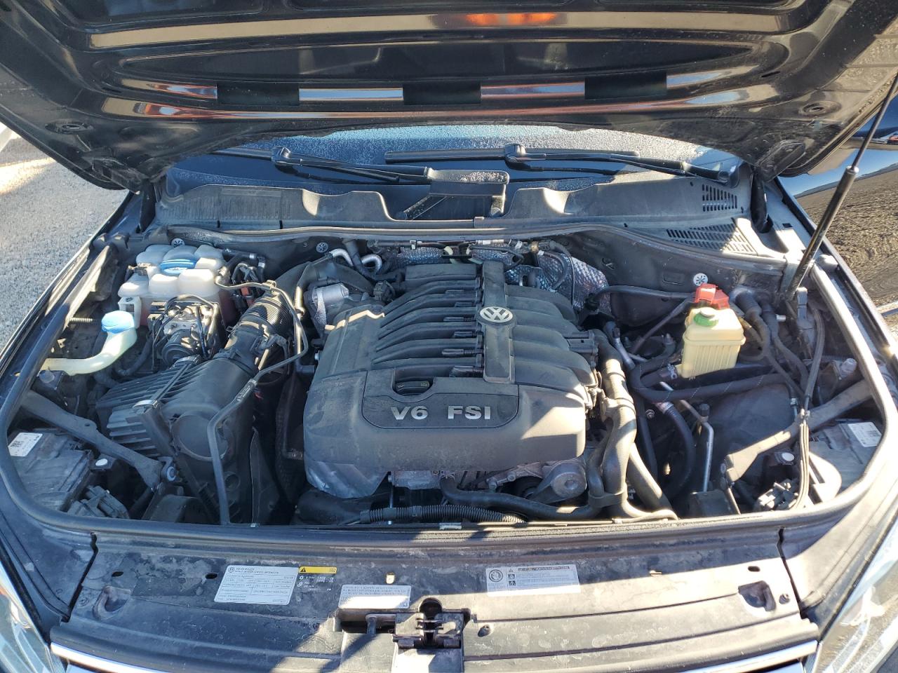 2016 Volkswagen Touareg Sport VIN: WVGEF9BP8GD001804 Lot: 91885205