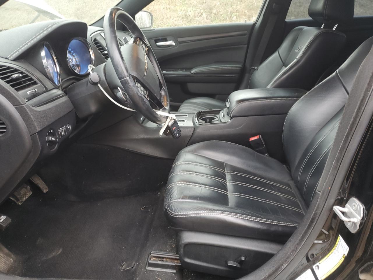 2013 Chrysler 300 S VIN: 2C3CCABT5DH735953 Lot: 93477635