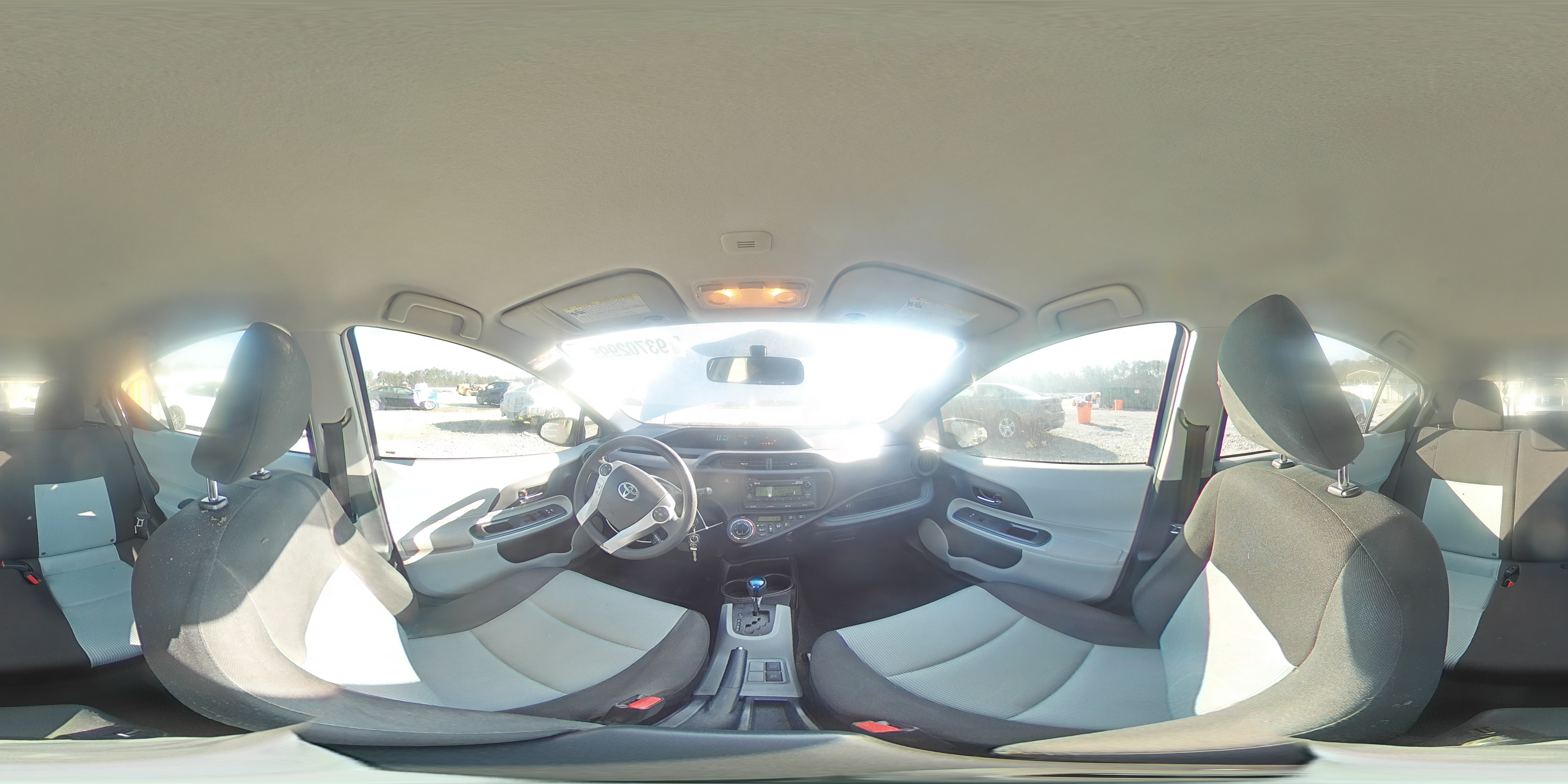 2013 Toyota Prius C VIN: JTDKDTB31D1544710 Lot: 93702995