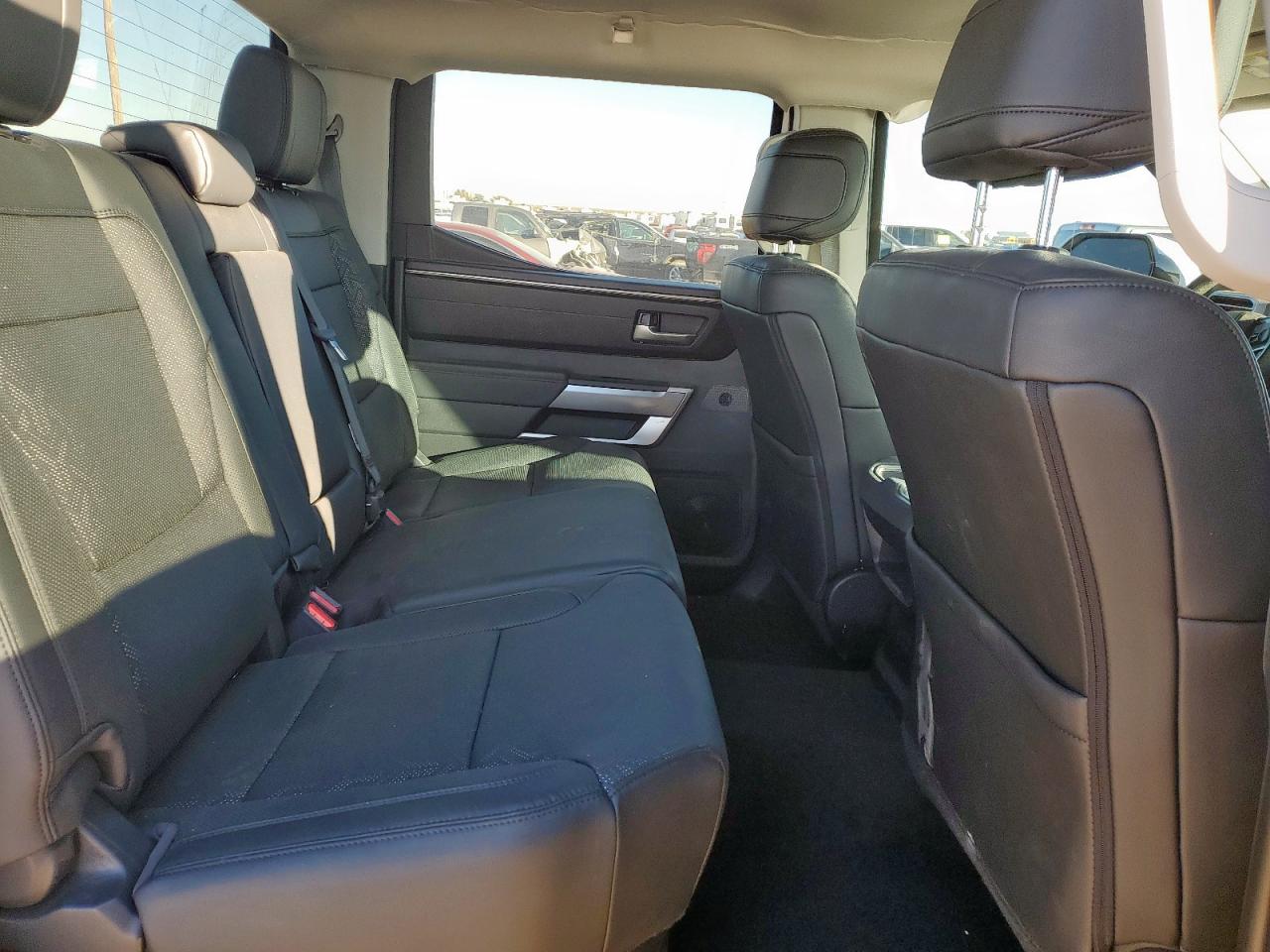 2022 Toyota Tundra Crewmax Sr VIN: 5TFLA5DB5NX037580 Lot: 92224965