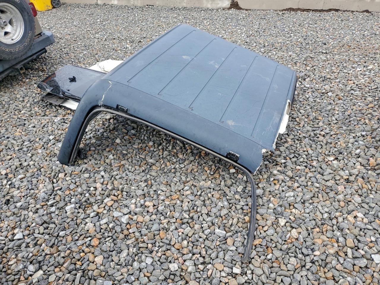 2003 Jeep Wrangler / Tj Sahara VIN: 1J4FA59S13P311953 Lot: 93897165