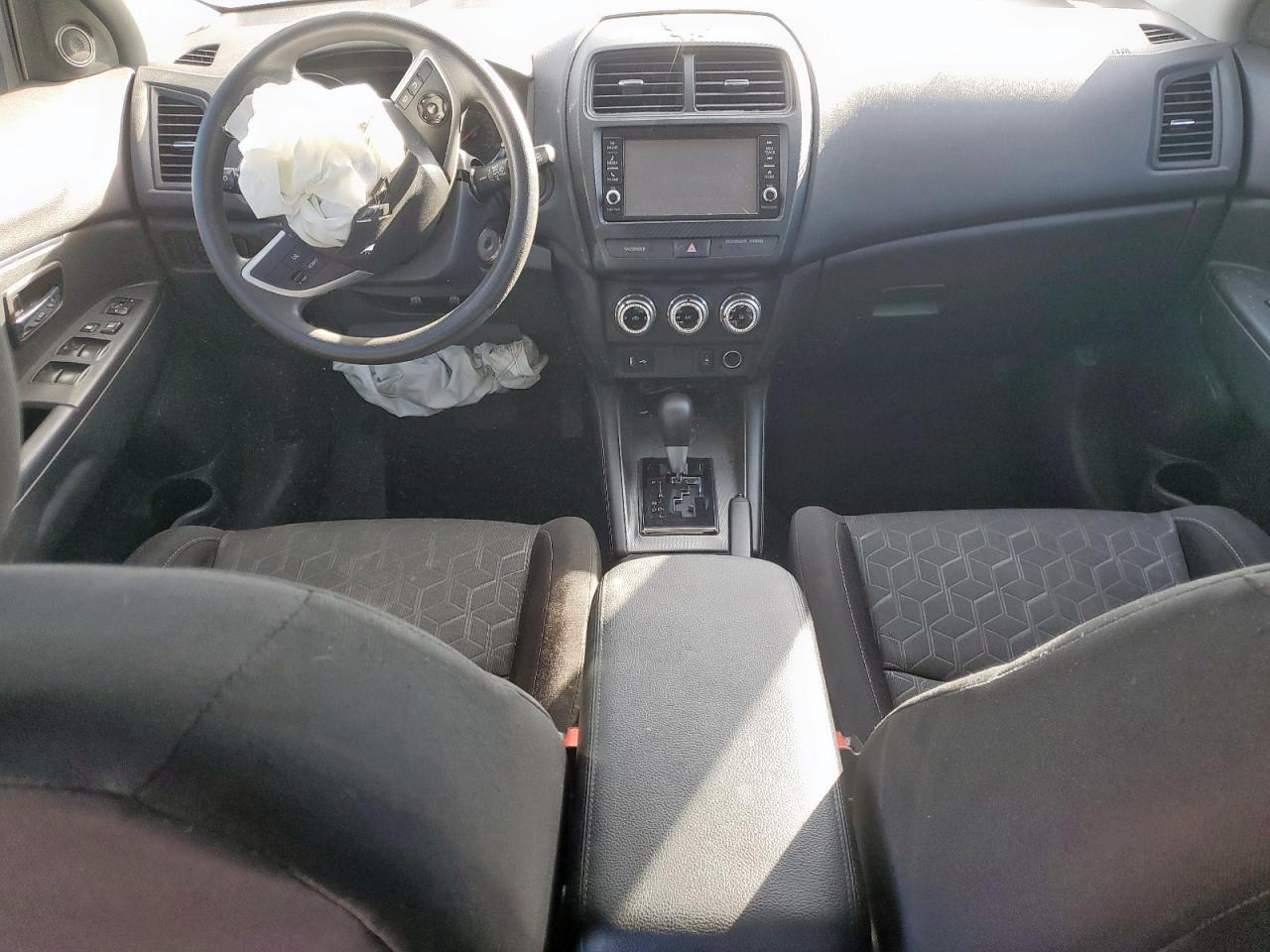 2021 Mitsubishi Outlander Sport Es VIN: JA4APUAU1MU005824 Lot: 92197495