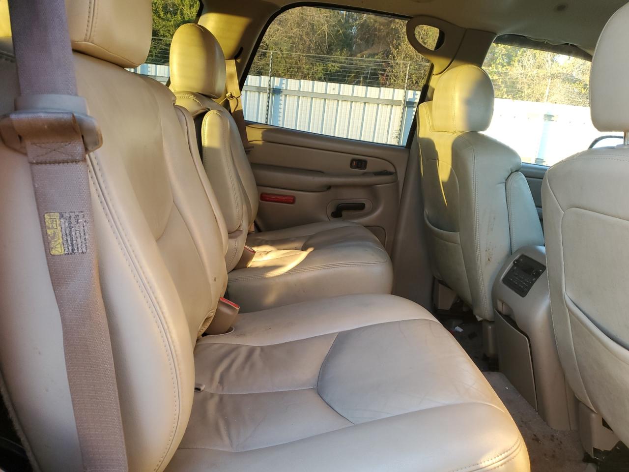 2005 GMC Yukon VIN: 1GKEK13T15J248601 Lot: 92101835