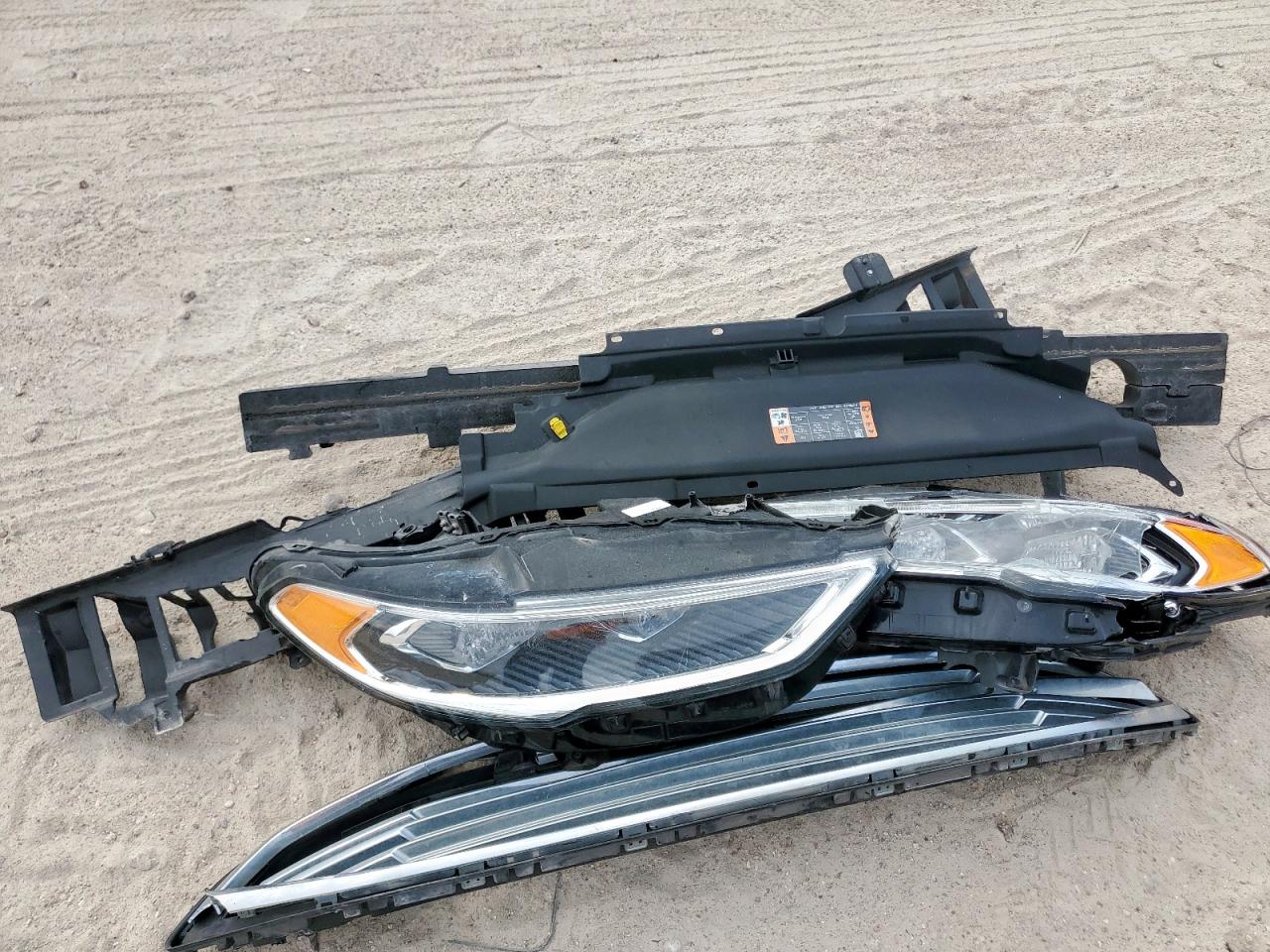 2018 Ford Fusion Se VIN: 3FA6P0HD6JR208517 Lot: 93542475