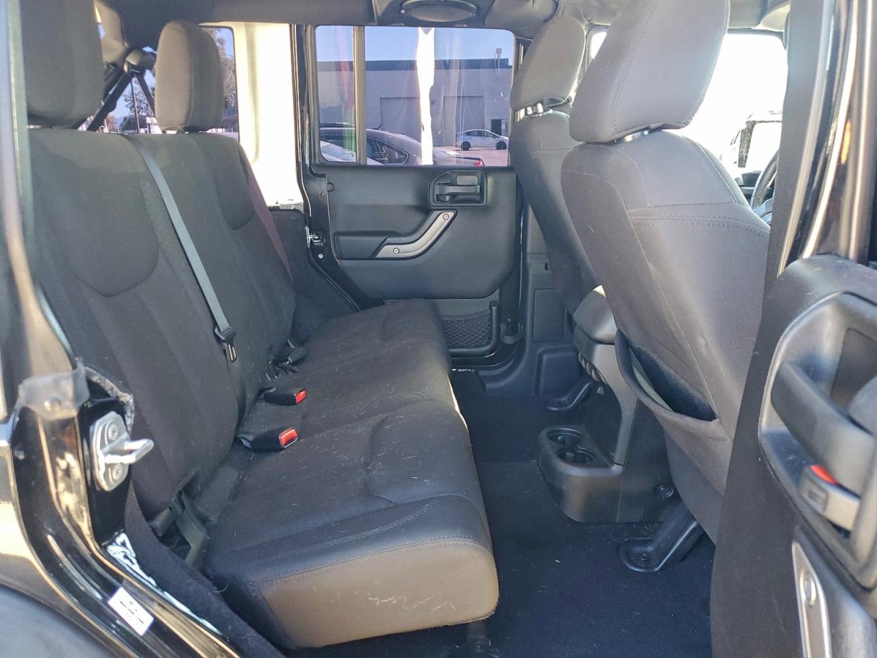 2014 Jeep Wrangler Unlimited Sport VIN: 1C4BJWDG0EL277074 Lot: 94294435