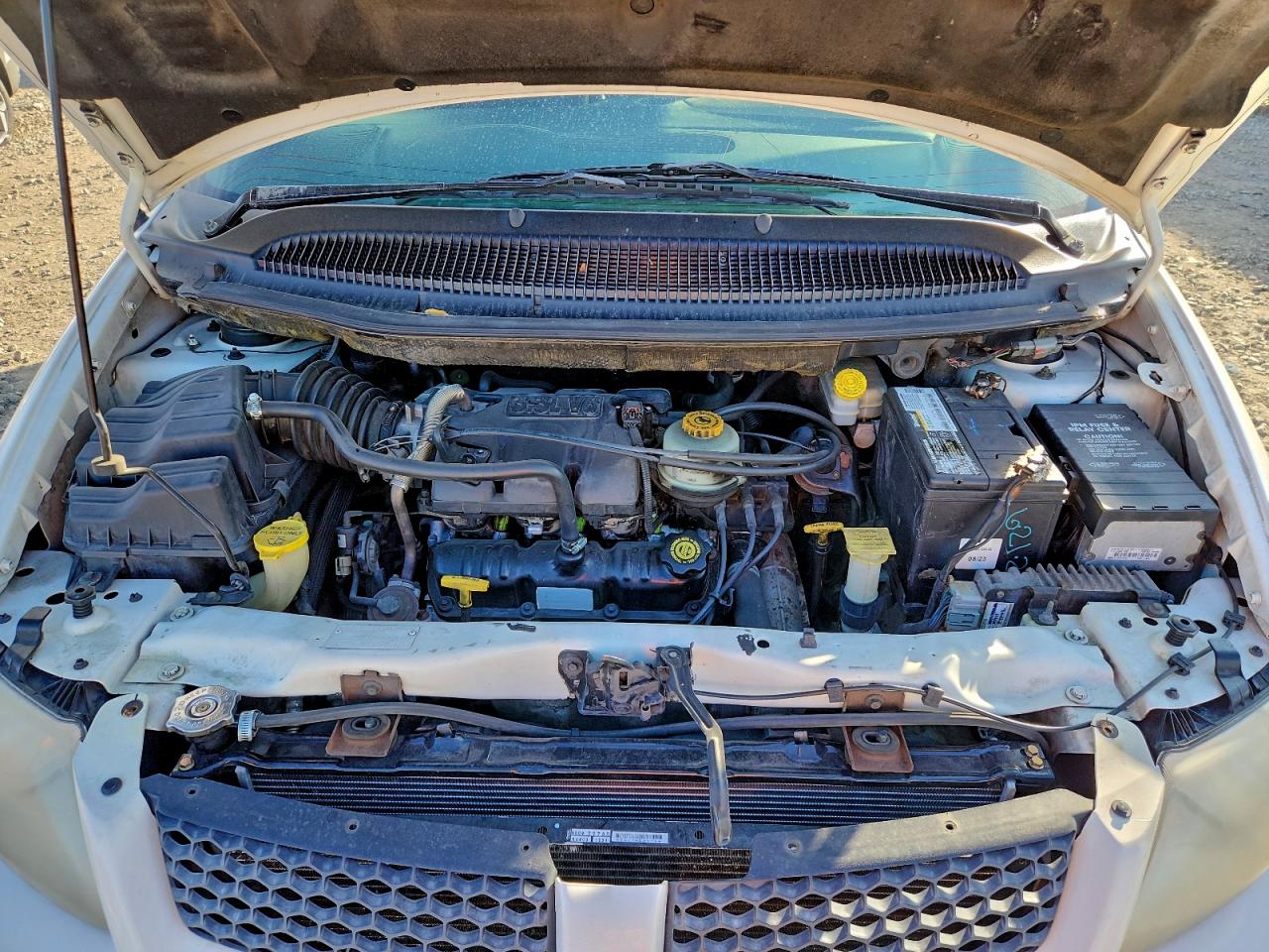 2001 Dodge Grand Caravan Sport VIN: 2B4GP44321R361174 Lot: 93970455