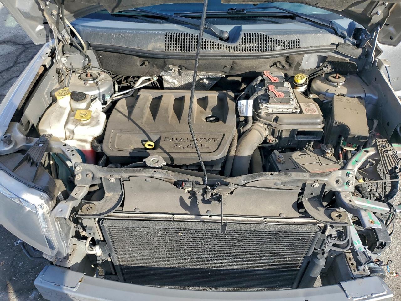 2016 Jeep Compass Latitude VIN: 1C4NJDEB9GD712580 Lot: 93898095