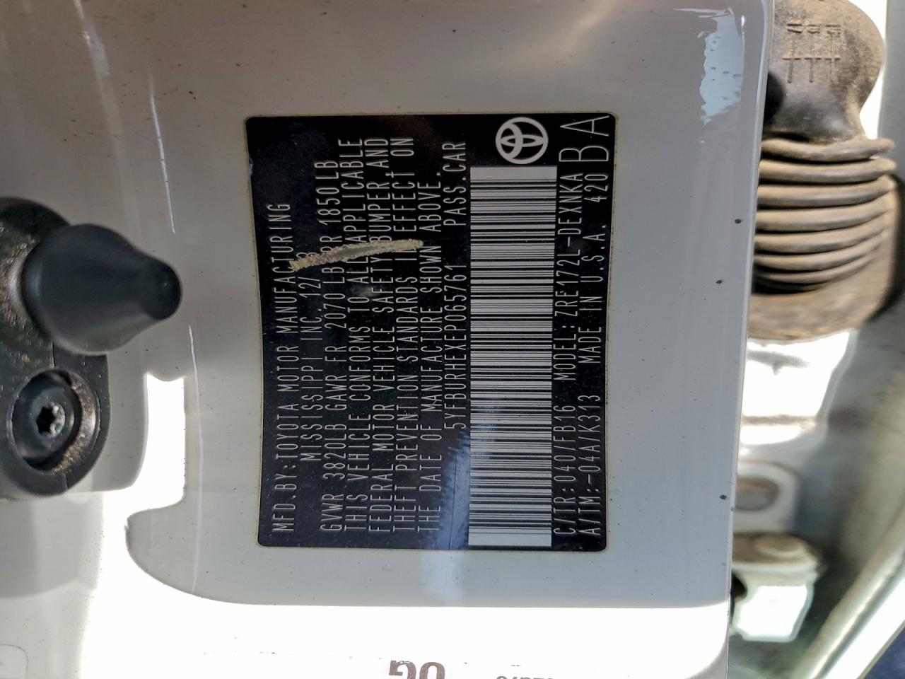 2014 Toyota Corolla L VIN: 5YFBURHEXEP065761 Lot: 94253775