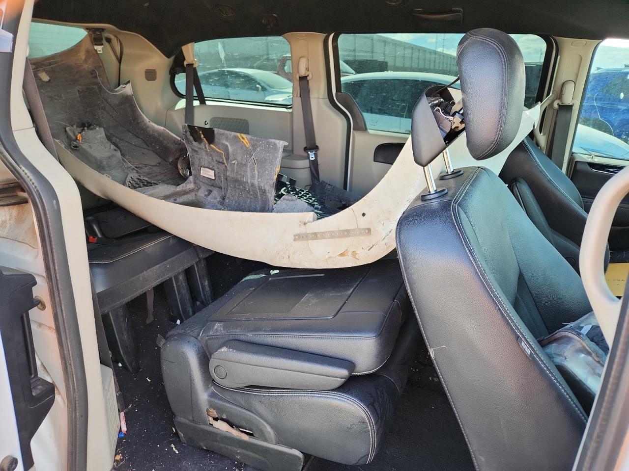 2017 Dodge Grand Caravan Sxt VIN: 2C4RDGCG1HR825706 Lot: 92946245