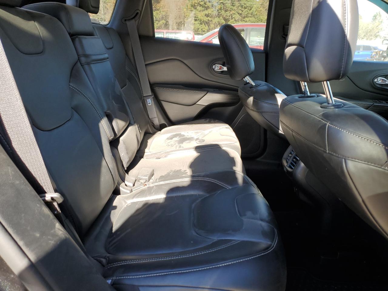 2015 Jeep Cherokee Latitude VIN: 1C4PJMCS4FW583520 Lot: 92861095