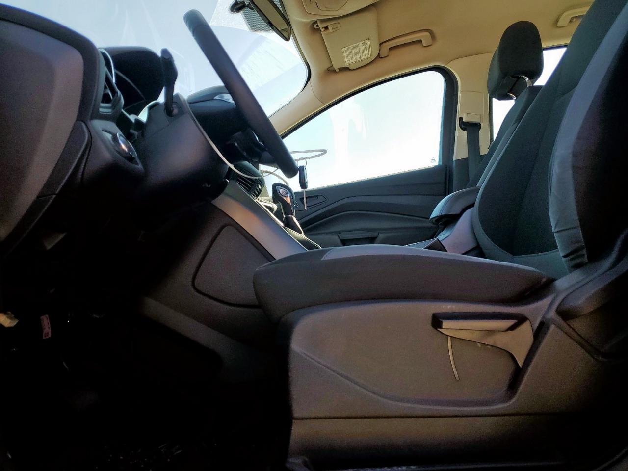 2013 Ford Escape S VIN: 1FMCU0F77DUB81842 Lot: 91608295