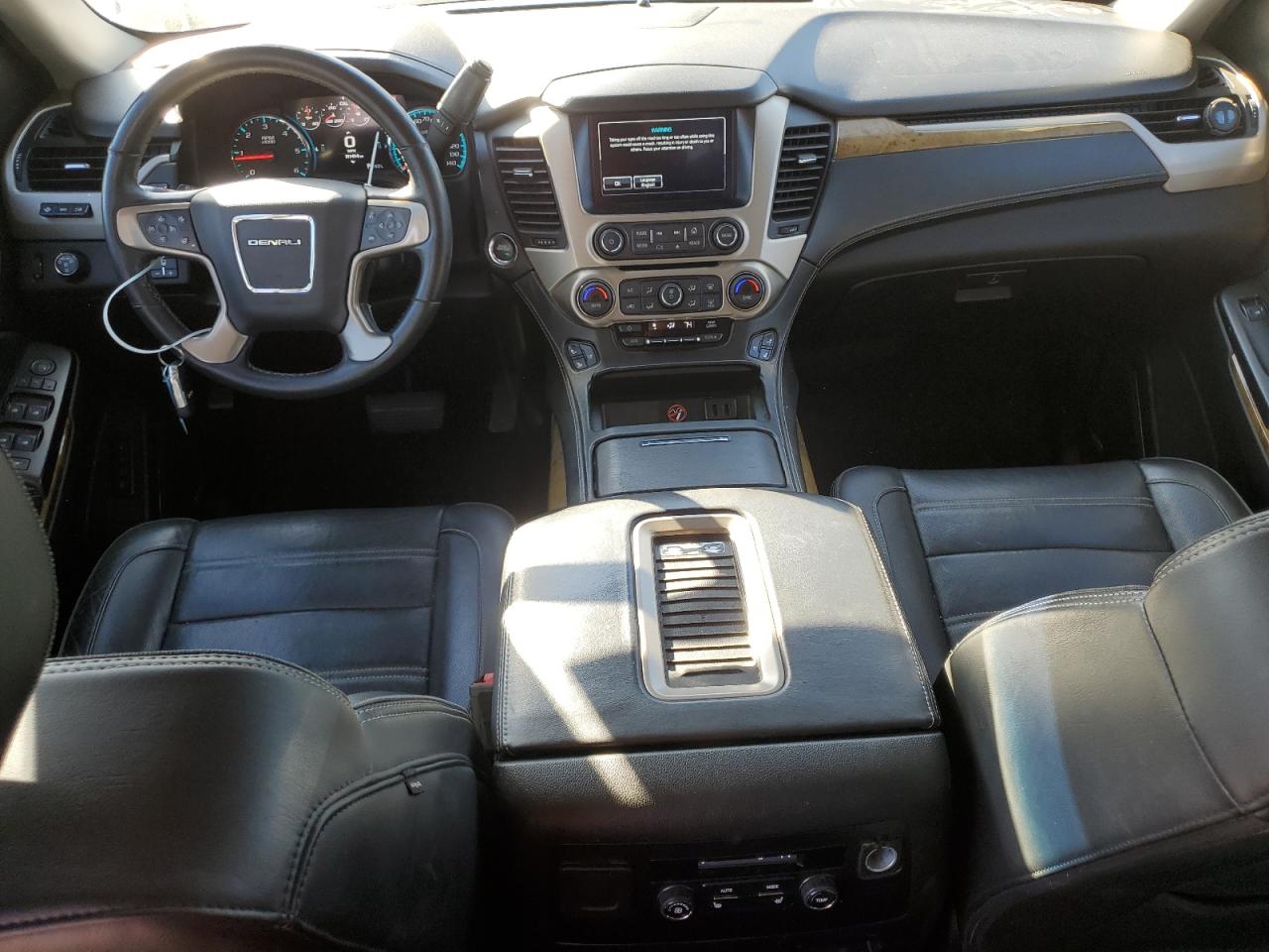 2017 GMC Yukon Xl Denali VIN: 1GKS1HKJ6HR125008 Lot: 90911945