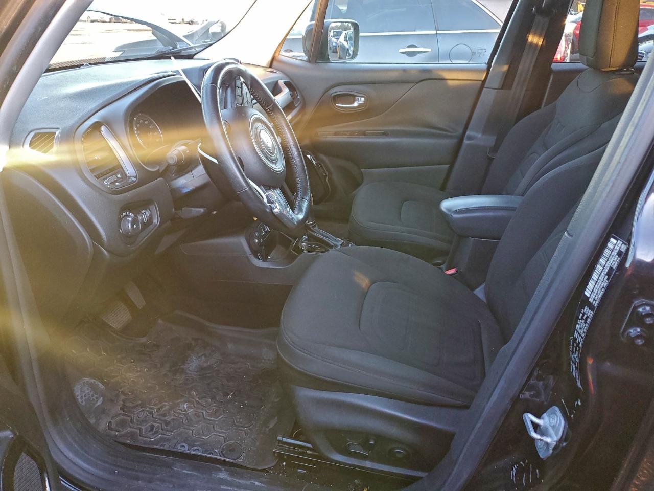 2016 Jeep Renegade Latitude VIN: ZACCJBBT9GPD31659 Lot: 93254825