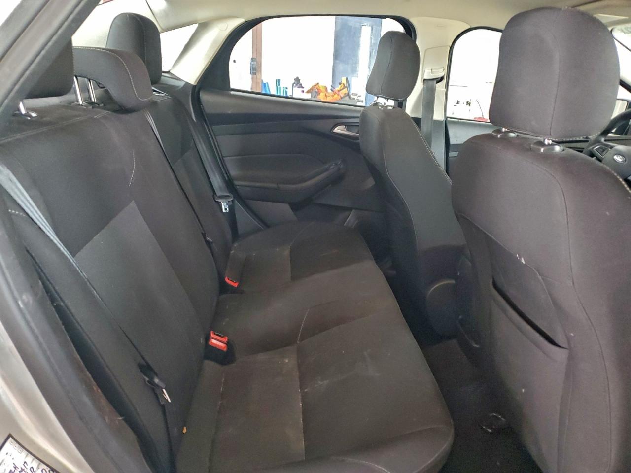 2017 Ford Focus Se VIN: 1FADP3F24HL225092 Lot: 94286965