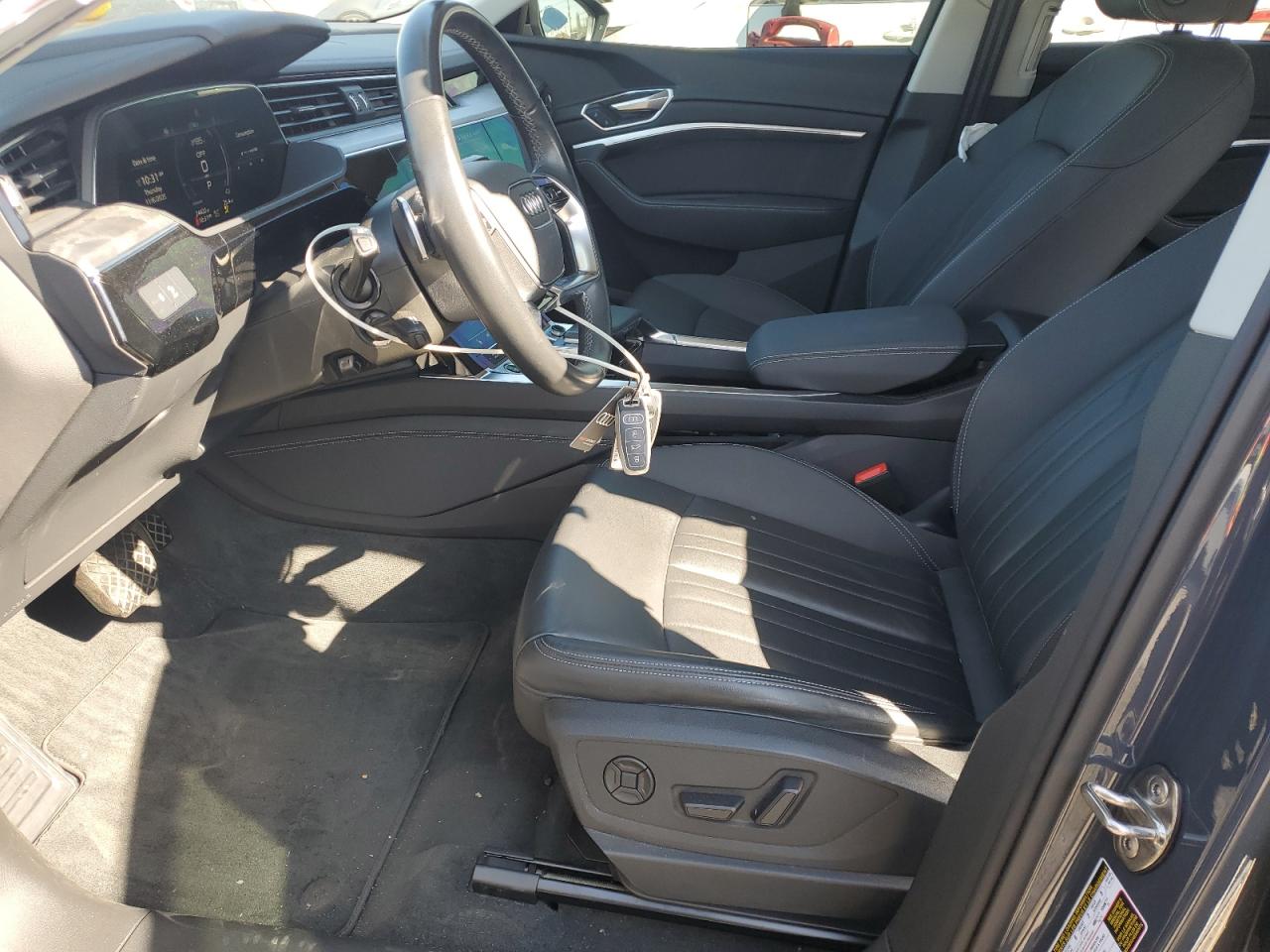 2024 Audi Q8 E-Tron Premium VIN: WA14AAGE9RB020832 Lot: 90915435