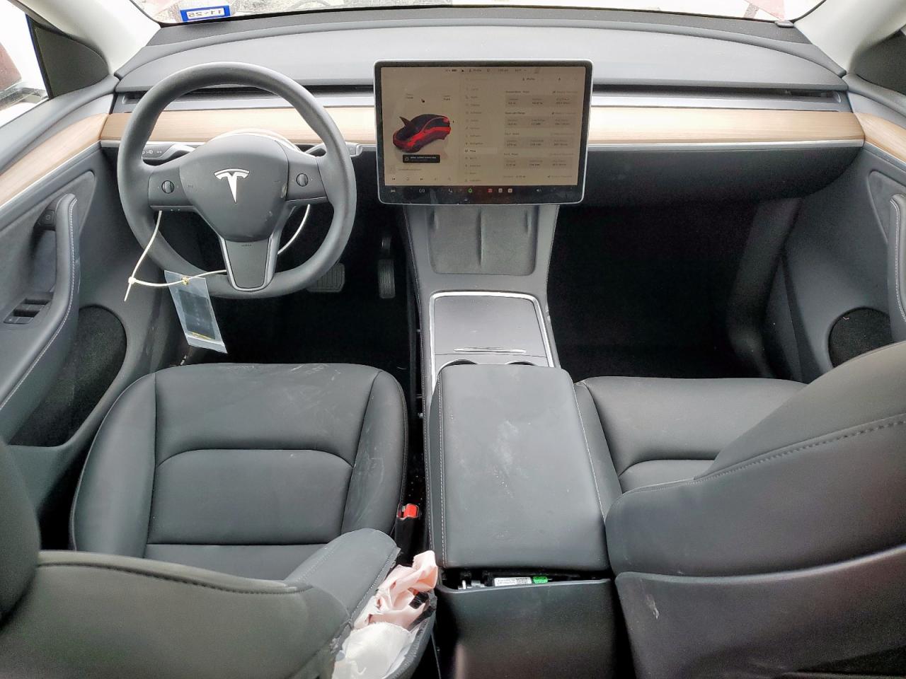 2025 Tesla Model Y VIN: 7SAYGDED6SA349038 Lot: 93900135