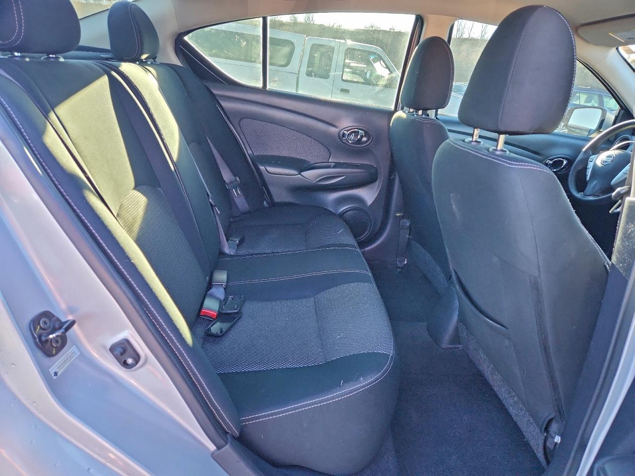 2015 Nissan Versa S VIN: 3N1CN7AP8FL843719 Lot: 93882185