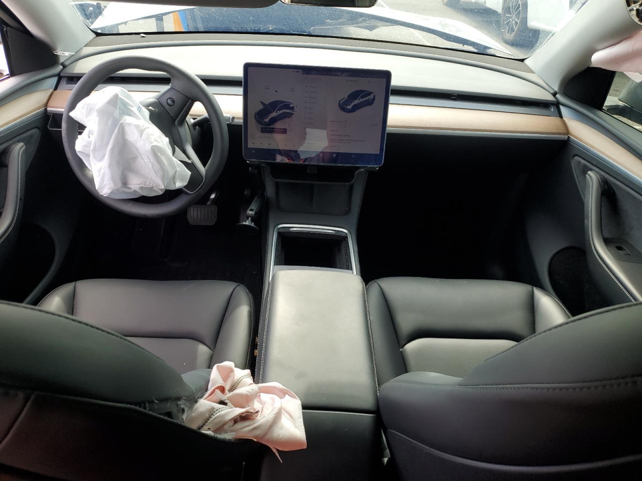 2024 Tesla Model Y VIN: 7SAYGDEE1RA300476 Lot: 91143505